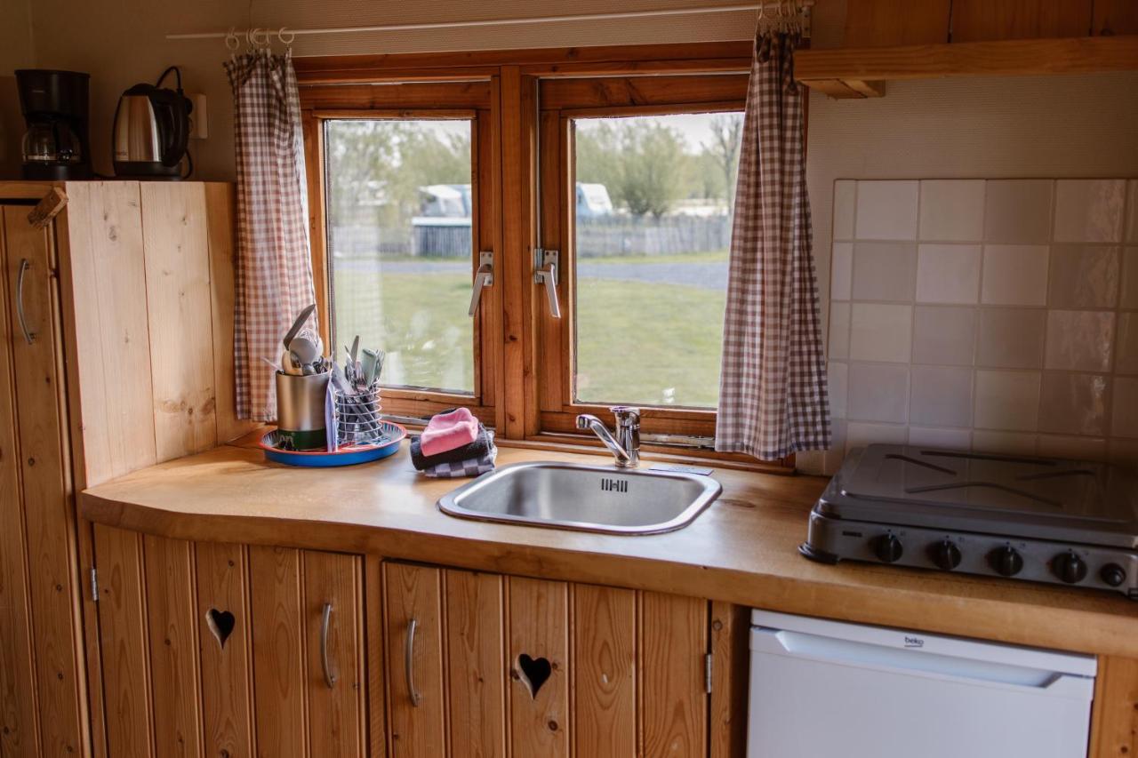 Camping de la Rue pipowagens Sleeuwijk Extérieur photo